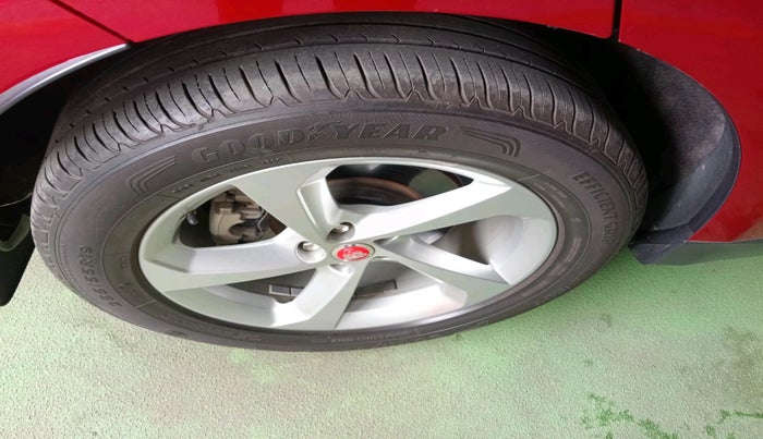 2017 Jaguar F- PACE PRESTIGE 2.0 DIESEL, Diesel, Automatic, 76,933 km, tyre