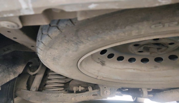 2022 Mahindra XUV700 AX 7 P AT 7 STR, Petrol, Automatic, 91,371 km, tyre