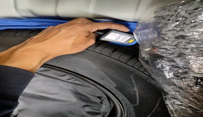 2023 Tata PUNCH PURE MT, Petrol, Manual, 27,889 km, tyre