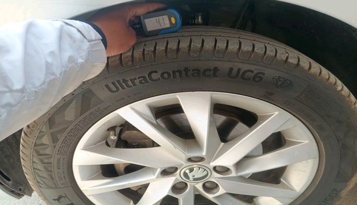 2022 Skoda SLAVIA AMBITION 1.0L TSI MT, Petrol, Manual, 1,37,039 km, tyre