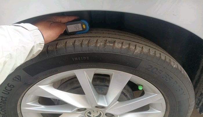 2022 Skoda SLAVIA AMBITION 1.0L TSI MT, Petrol, Manual, 1,37,039 km, tyre