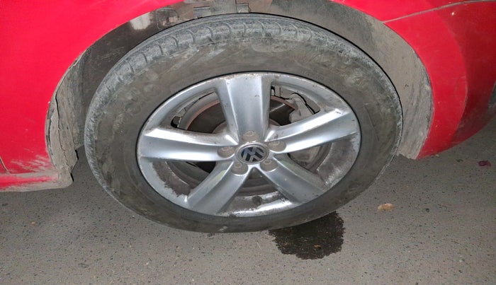 2014 Volkswagen Cross Polo HIGHLINE TDI, Diesel, Manual, 1,29,811 km, tyre