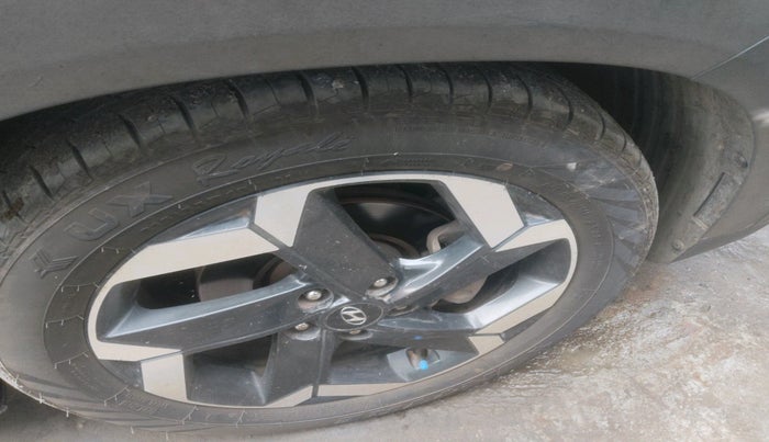 2021 Hyundai ALCAZAR PLATINUM(O) 6STR 1.5 AT, Diesel, Automatic, 56,940 km, tyre