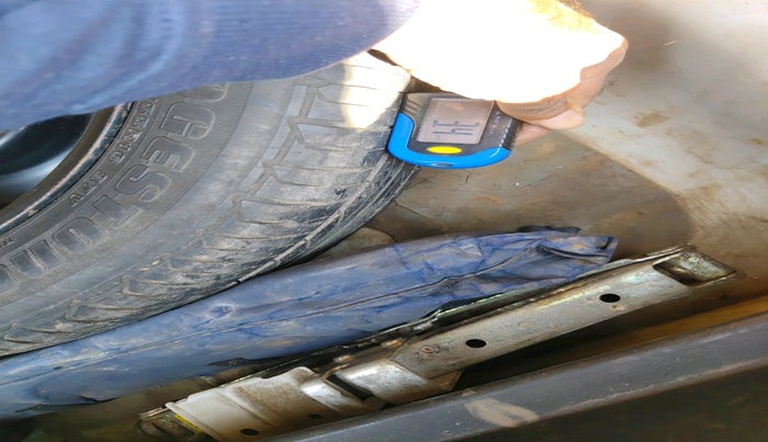 2013 Hyundai Verna FLUIDIC 1.6 CRDI SX OPT, Diesel, Manual, 1,49,062 km, tyre