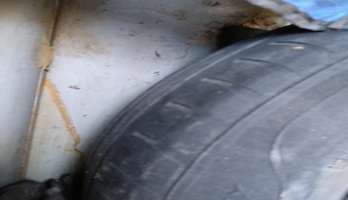 2014 Fiat Linea CLASSIC 1.4 L, Petrol, Manual, 54,827 km, tyre