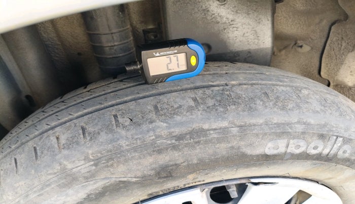 2014 Fiat Linea CLASSIC 1.4 L, Petrol, Manual, 54,827 km, tyre