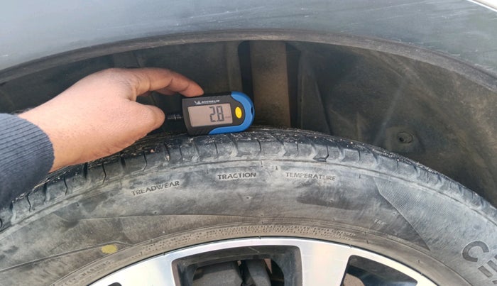 2018 Maruti S Cross ZETA 1.3, Diesel, Manual, 1,88,649 km, tyre