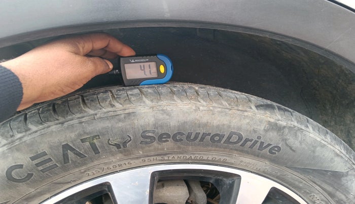 2018 Maruti S Cross ZETA 1.3, Diesel, Manual, 1,88,649 km, tyre