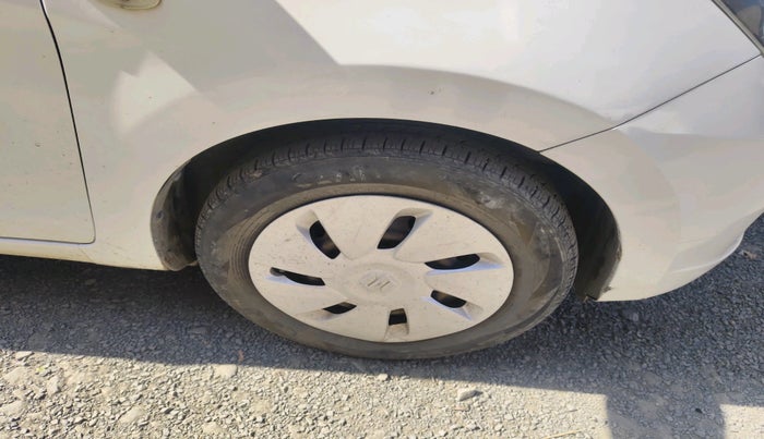 2014 Maruti Celerio VXI, Petrol, Manual, 1,02,465 km, tyre