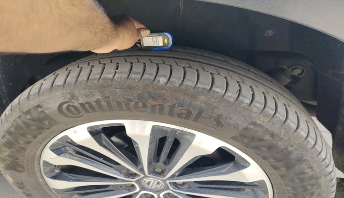 2020 MG GLOSTER SHARP 7 STR 2.0 TWIN TURBO 4WD, Diesel, Automatic, 1,31,000 km, tyre