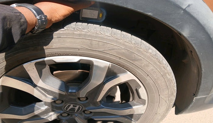 2017 Honda WR-V 1.2L I-VTEC VX MT, Petrol, Manual, 1,35,379 km, tyre