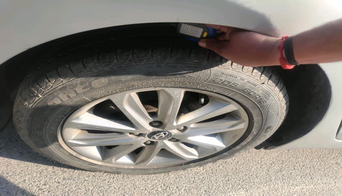 2015 Hyundai New Elantra 1.8 SX MT VTVT, Petrol, Manual, 72,146 km, tyre