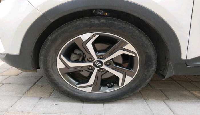 2018 Hyundai Creta SX AT 1.6 PETROL, Petrol, Automatic, 74,329 km, tyre