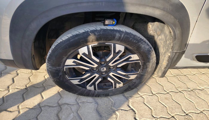 2022 Renault Kiger RXT (O) AMT, Petrol, Automatic, 17,703 km, tyre