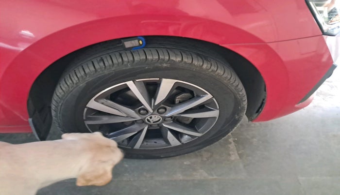 2024 Skoda SLAVIA STYLE 1.0L TSI AT, Petrol, Automatic, 16,985 km, tyre