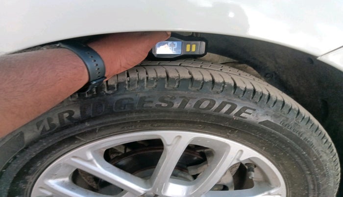 2018 Maruti Swift ZXI AMT, Petrol, Automatic, 62,446 km, tyre