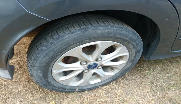 2016 Ford New Figo TITANIUM1.5 DIESEL, Diesel, Manual, 70,414 km, tyre