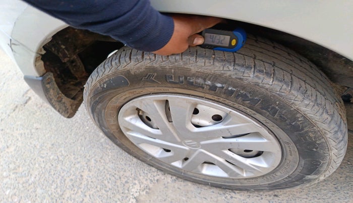 2019 Maruti New Wagon-R LXI CNG 1.0, Petrol, Manual, 1,18,243 km, tyre