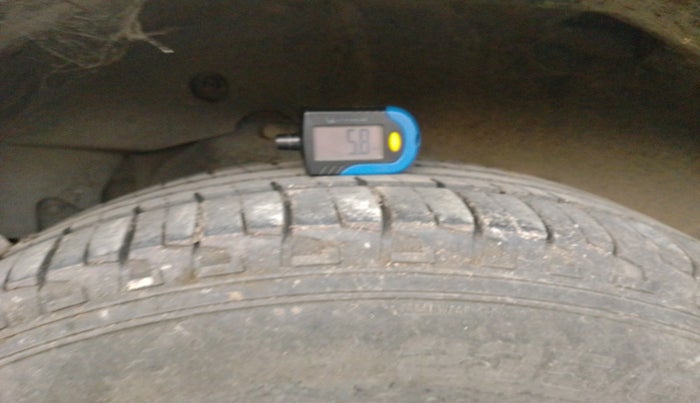 2014 Mahindra XUV500 W8, Diesel, Manual, 61,240 km, tyre