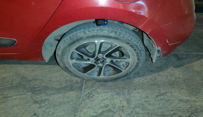 2017 Hyundai Grand i10 SPORTZ (O) AT 1.2 KAPPA VTVT, Petrol, Automatic, 74,177 km, tyre