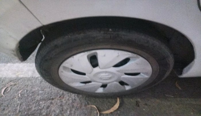 2016 Maruti Celerio VXI, Petrol, Manual, 1,60,956 km, tyre