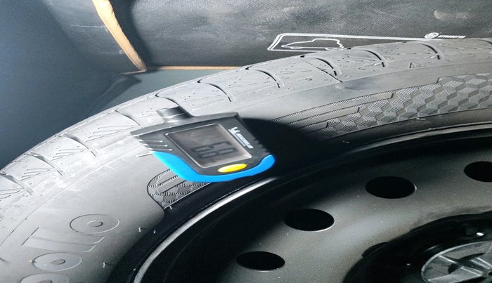 2024 Maruti Grand Vitara DELTA SMART HYBRID, Petrol, Manual, 17,173 km, tyre