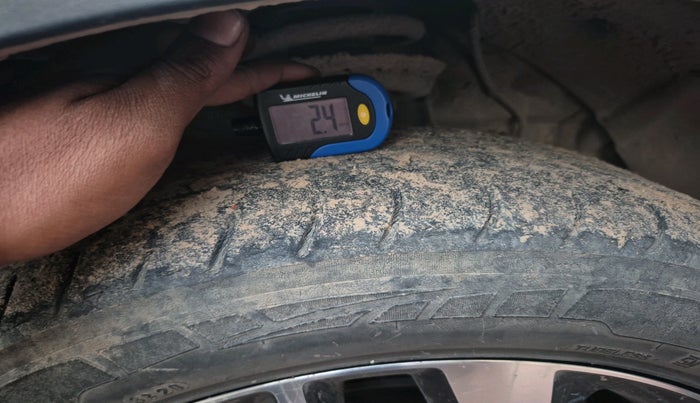 2020 Mahindra XUV300 W8 (O) 1.5 DIESEL, Diesel, Manual, 99,016 km, tyre