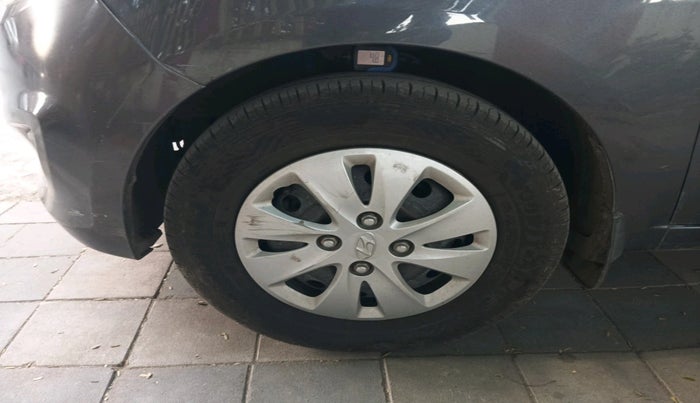 2012 Hyundai i10 SPORTZ 1.2 AT, Petrol, Automatic, 22,064 km, tyre