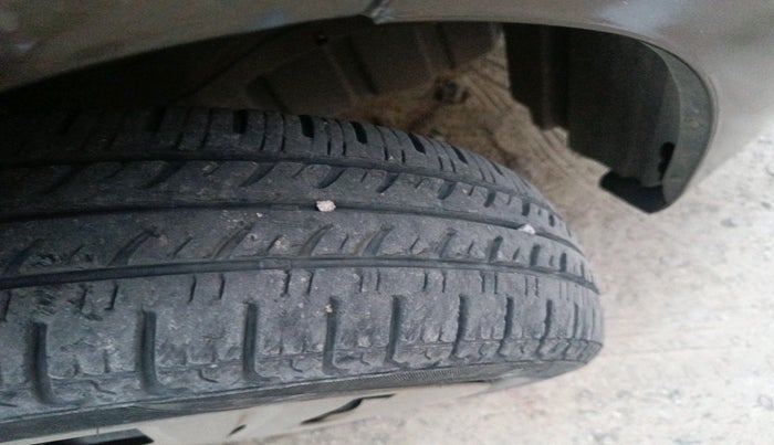 2015 Maruti Wagon R 1.0 VXI, Petrol, Manual, 51,694 km, tyre