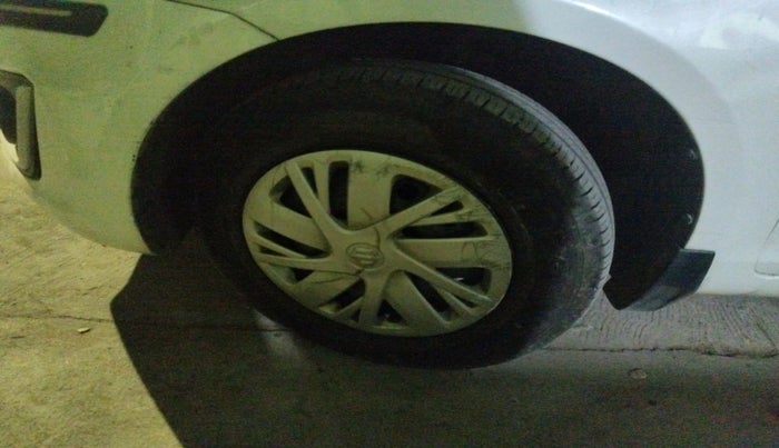 2016 Maruti Swift VDI, Diesel, Manual, 77,375 km, tyre