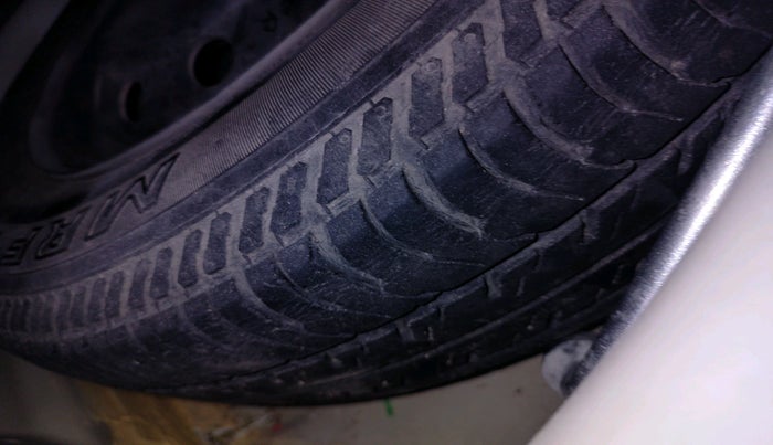 2016 Maruti Swift VDI, Diesel, Manual, 77,375 km, tyre