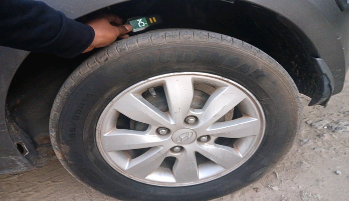 2012 Hyundai i20 SPORTZ 1.2, Petrol, Manual, 1,20,799 km, tyre