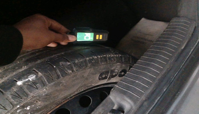 2012 Hyundai i20 SPORTZ 1.2, Petrol, Manual, 1,20,799 km, tyre