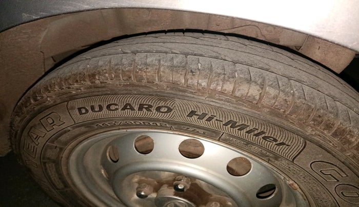 2013 Hyundai Eon ERA +, Petrol, Manual, 37,392 km, tyre