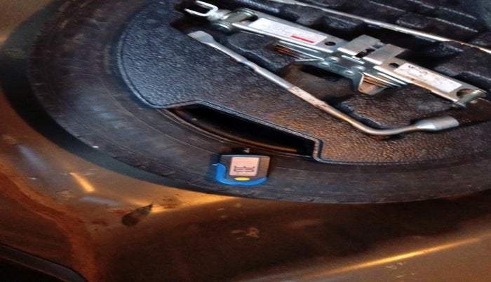 2016 Maruti Ciaz VDI+ SHVS, Diesel, Manual, 55,812 km, tyre