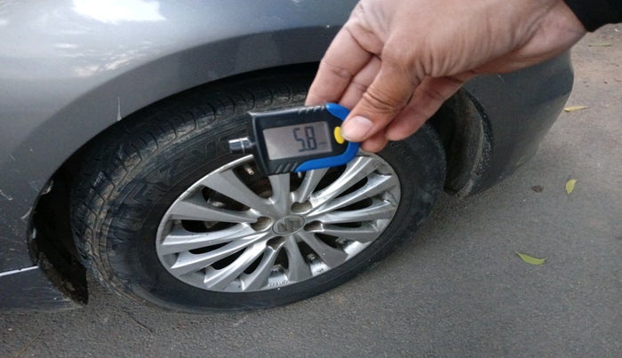 2016 Maruti Ciaz VDI+ SHVS, Diesel, Manual, 55,812 km, tyre