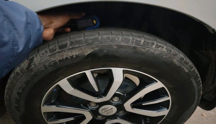 2023 Maruti Swift VXI, Petrol, Manual, 33,812 km, tyre