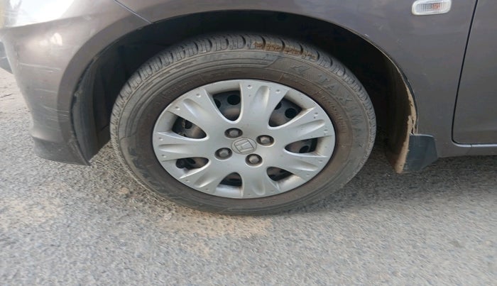 2014 Honda Brio S MT, Petrol, Manual, 36,350 km, tyre