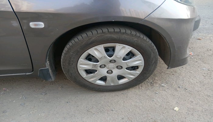 2014 Honda Brio S MT, Petrol, Manual, 36,350 km, tyre