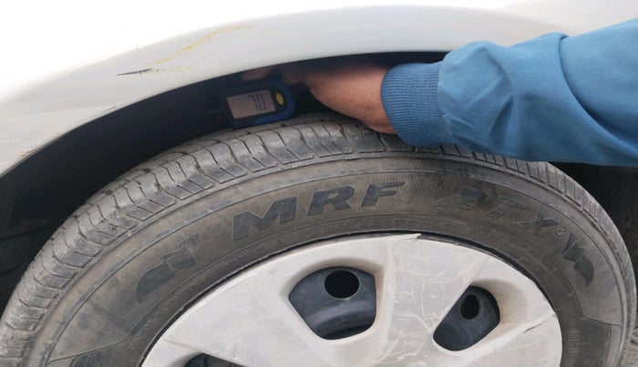 2010 Maruti Ritz VXI, Petrol, Manual, 50,112 km, tyre