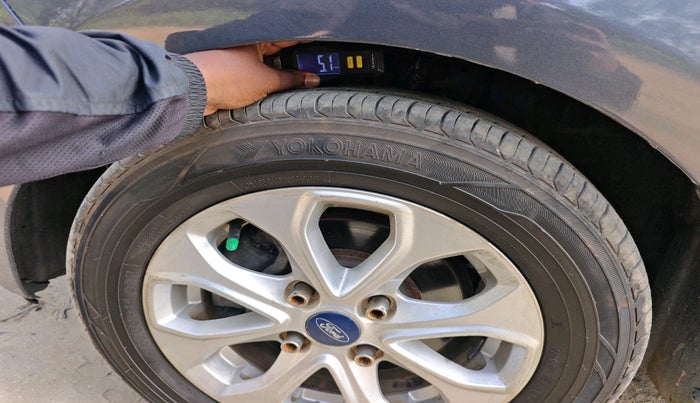 2017 Ford Figo Aspire TITANIUM1.5 DIESEL, Diesel, Manual, 1,18,942 km, tyre