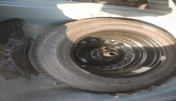 2024 Volkswagen VIRTUS TOPLINE TSI 1.0 AT, Petrol, Automatic, 13,490 km, tyre