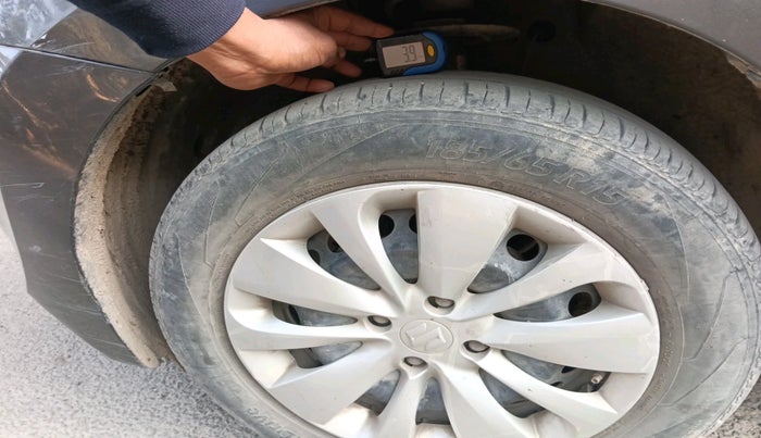 2016 Maruti Baleno DELTA DIESEL 1.3, Diesel, Manual, 1,72,188 km, tyre