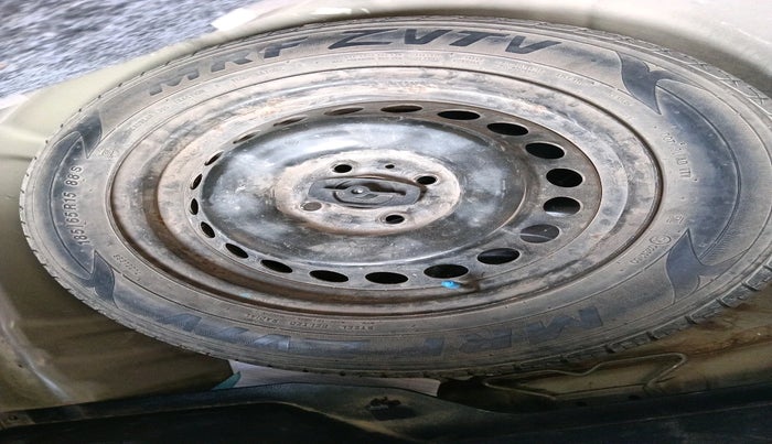 2016 Maruti Baleno DELTA DIESEL 1.3, Diesel, Manual, 1,72,188 km, tyre