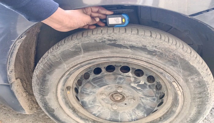 2016 Maruti Baleno DELTA DIESEL 1.3, Diesel, Manual, 1,72,188 km, tyre