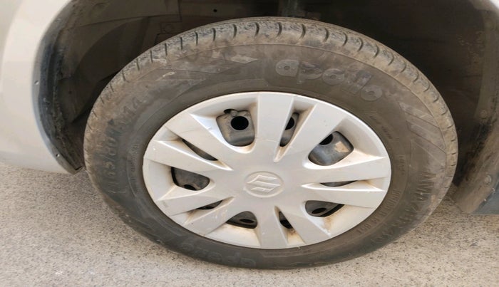 2014 Maruti Swift Dzire VXI, Petrol, Manual, 76,334 km, tyre