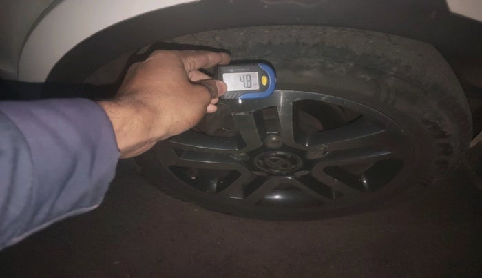 2018 Tata Hexa XM 4X2 7 STR, Diesel, Manual, 69,526 km, tyre