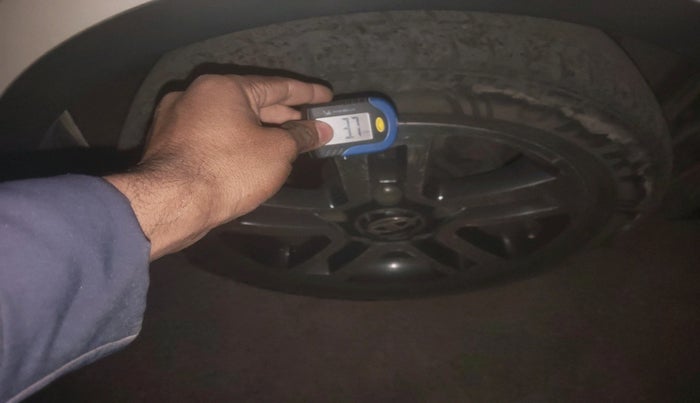 2018 Tata Hexa XM 4X2 7 STR, Diesel, Manual, 69,526 km, tyre