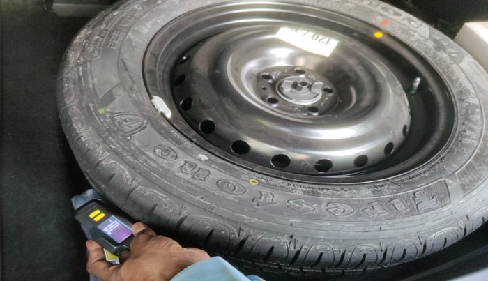 2022 Jeep Compass MODEL S (O) 1.4 PETROL DCT, Petrol, Automatic, 14,673 km, tyre