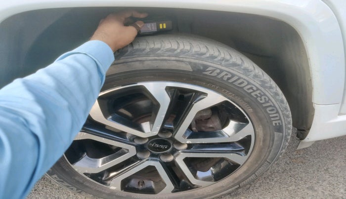 2022 Jeep Compass MODEL S (O) 1.4 PETROL DCT, Petrol, Automatic, 14,673 km, tyre